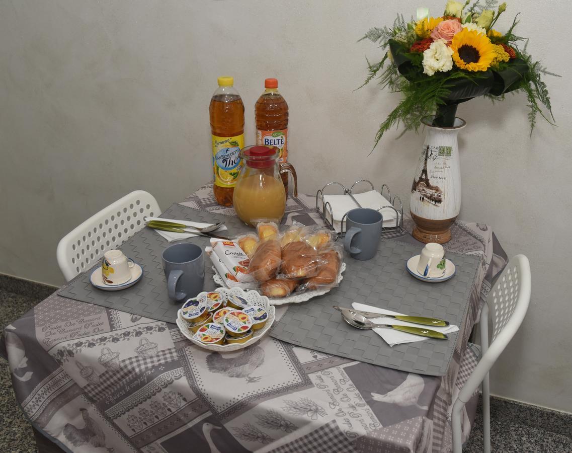 Charm Airport Bed & Breakfast Reggio di Calabria Exterior photo